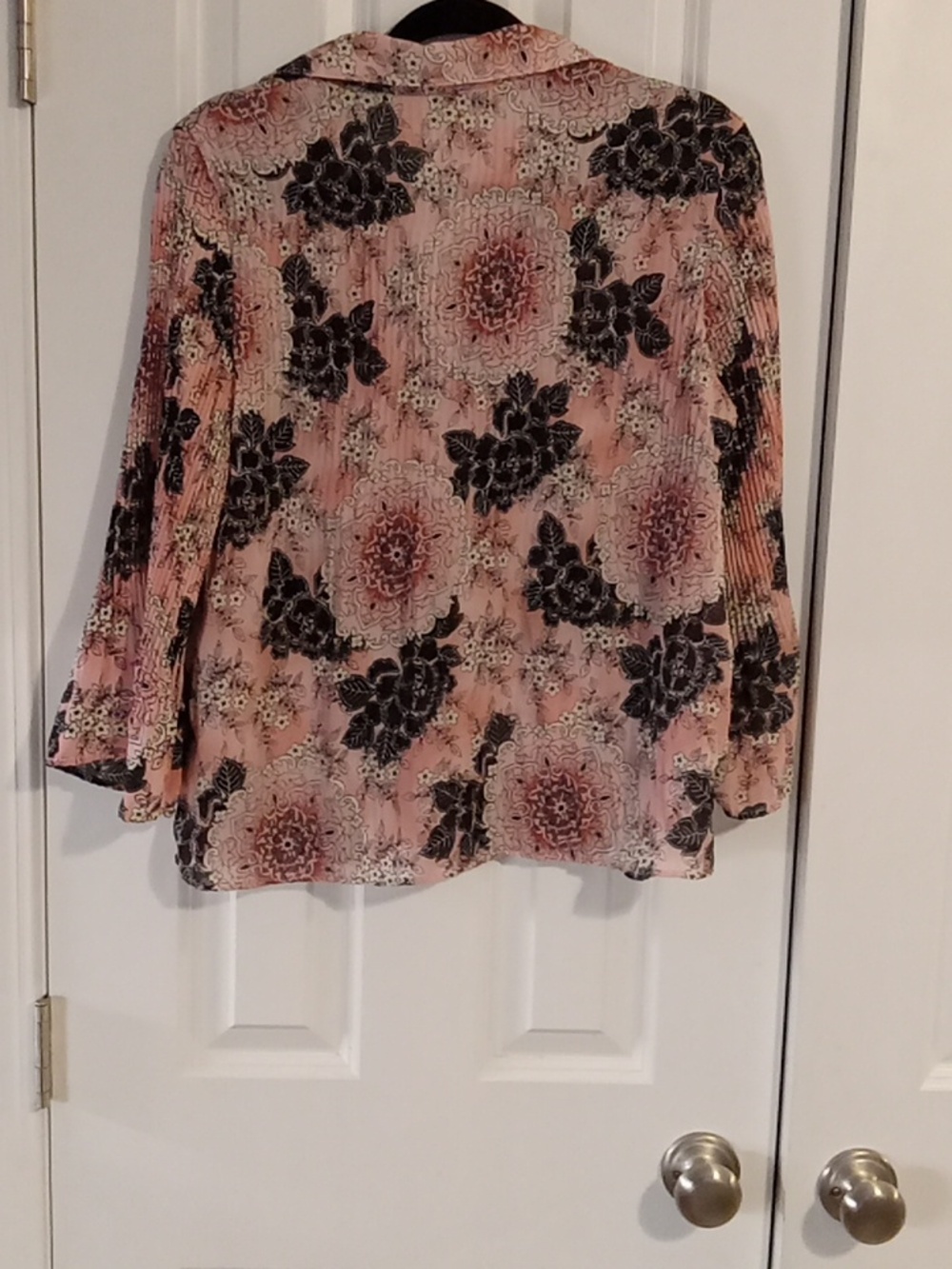 Dress Barn Pink Floral Button-Front Shirt - Picture 3 of 4